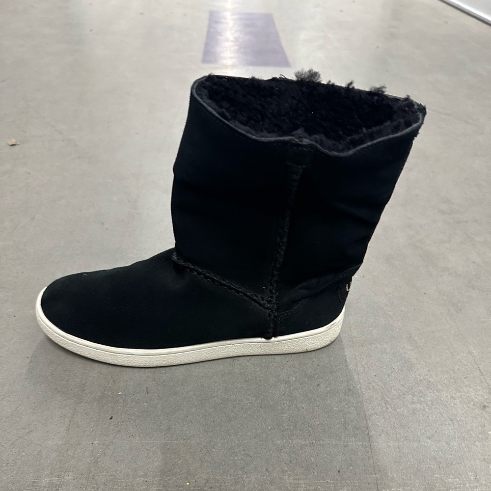 UGG Mika Bootie Size 8 Cozy Warm Foldover Cuff - Picture 16 of 16